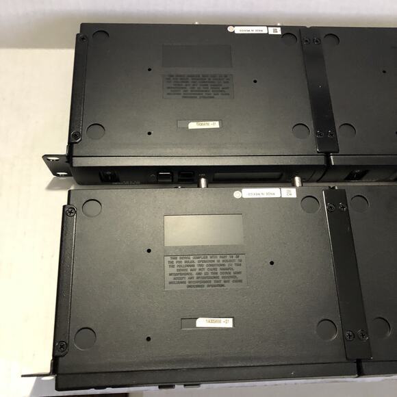 Shure ULXS4 Wireless Microphone Receivers 662~698 MHz-M1 (Set of 2 on 2 Rack).. - Picture 16 of 16